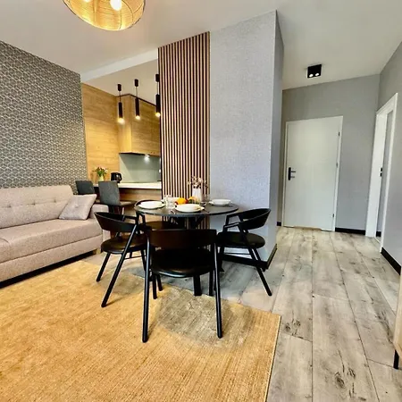 Apartamentysnu, Sloneczny Komfort Ii Z Parkingiem Διαμέρισμα