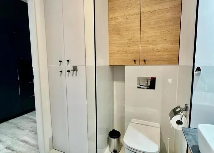 Apartamentysnu, Sloneczny Komfort Ii Z Parkingiem Lägenhet Radom